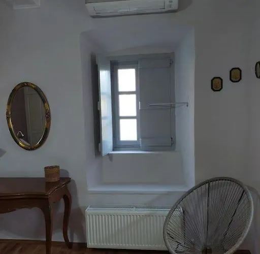 Erika's * Leonídion