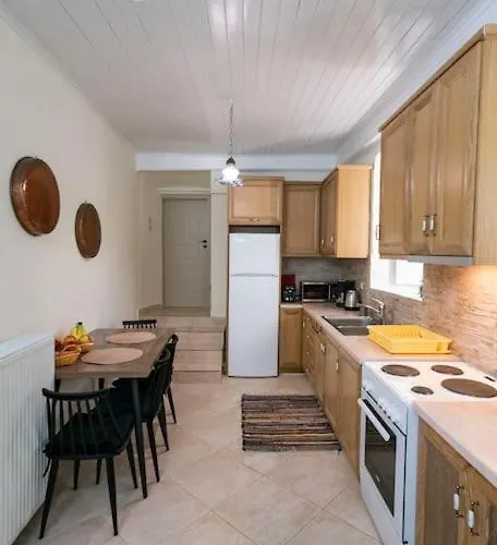 Erika's Hébergement de vacances Leonídion