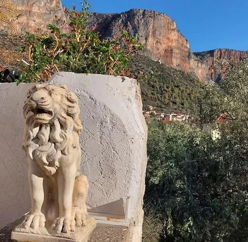 Erika's * Leonídion